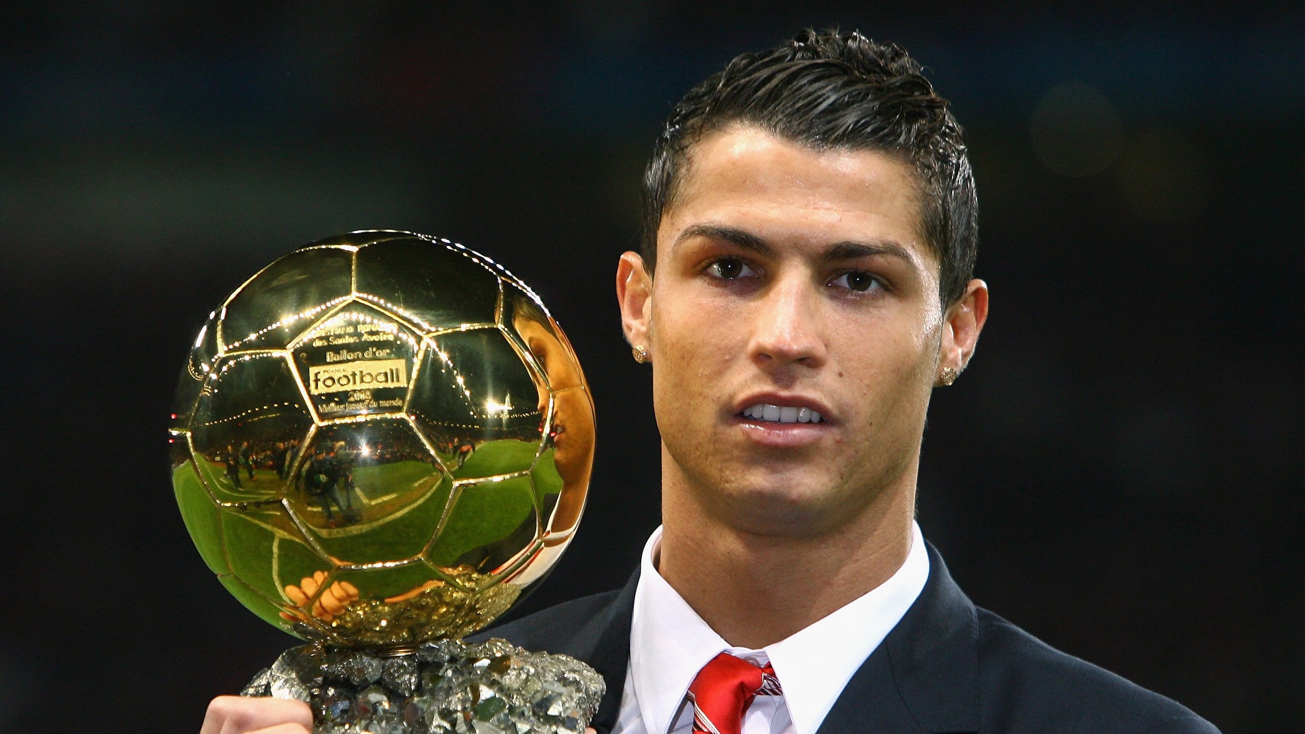 哈兰德点球与禁区表现数据引媒体热议,哈兰德精选